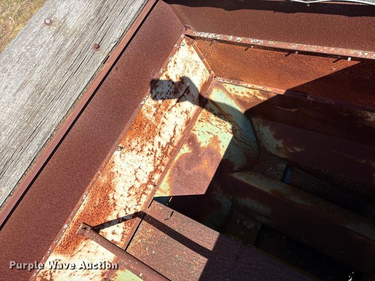 image for item EA7712 Lockwood L06200-00601 planter