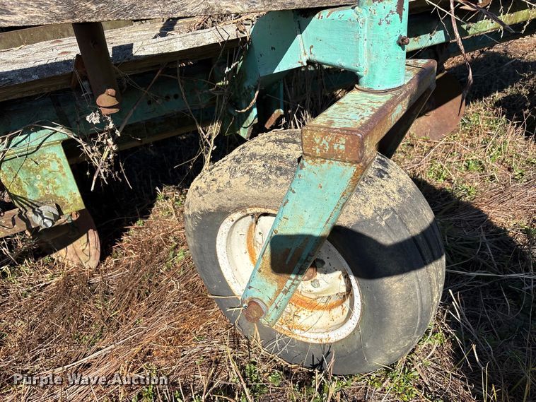 image for item EA7712 Lockwood L06200-00601 planter