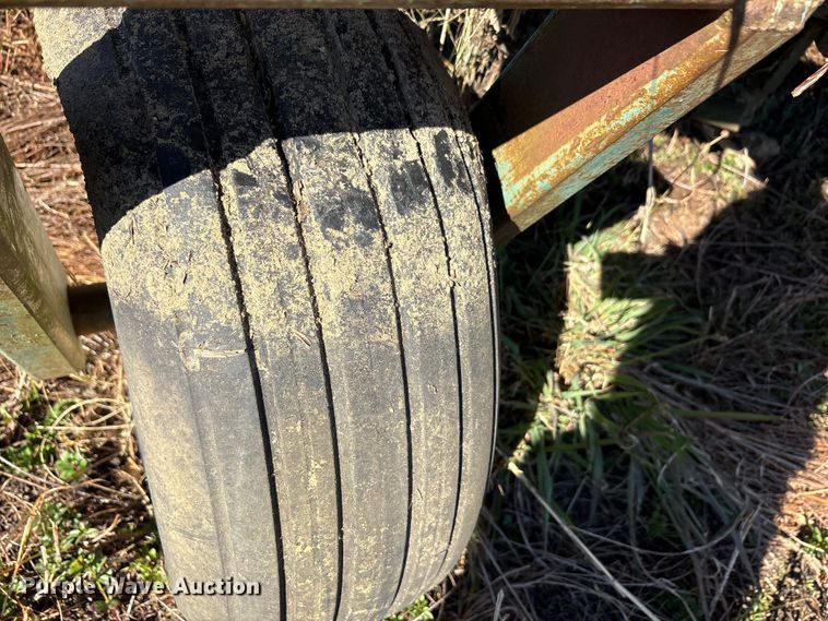 image for item EA7712 Lockwood L06200-00601 planter