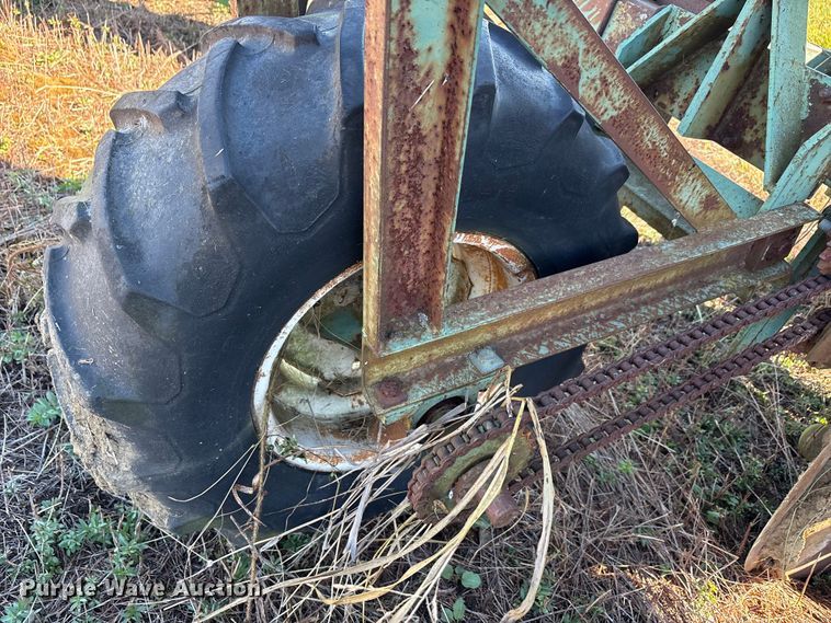 image for item EA7712 Lockwood L06200-00601 planter