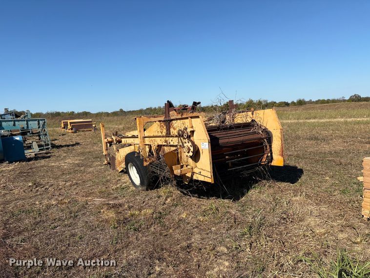 image for item EA7727 Logan potato harvester