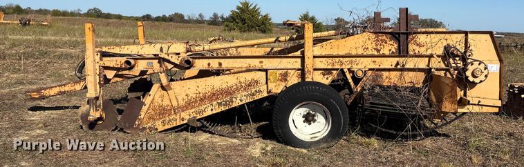 image for item EA7727 Logan potato harvester