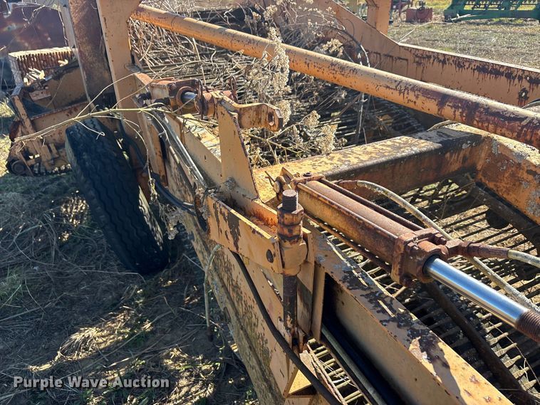 image for item EA7727 Logan potato harvester