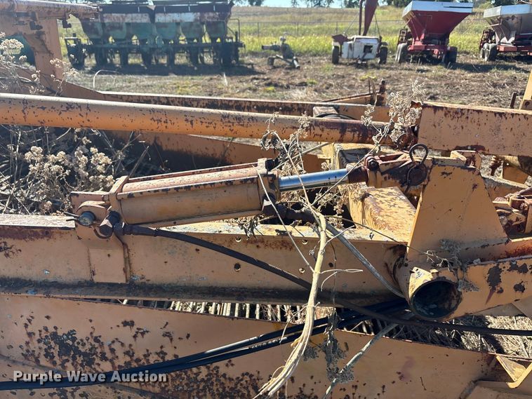 image for item EA7727 Logan potato harvester