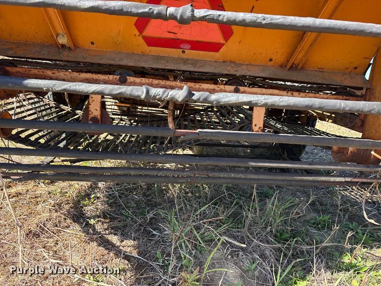 image for item EA7727 Logan potato harvester