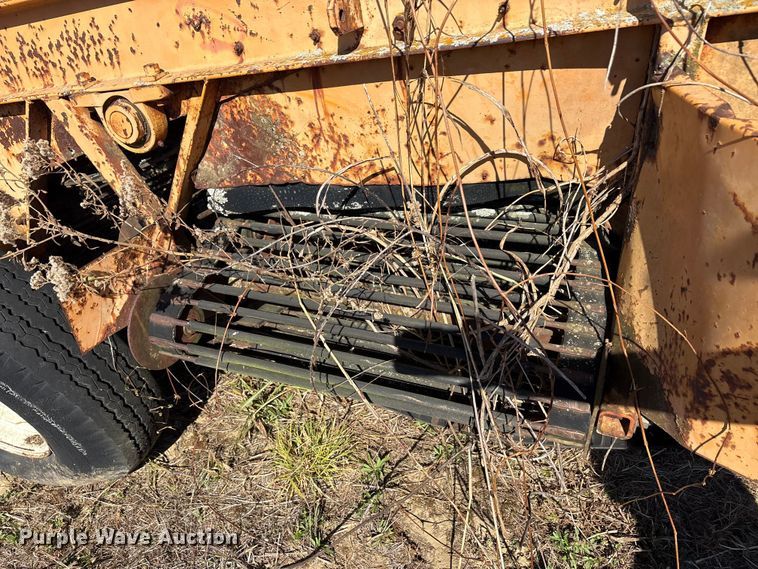 image for item EA7727 Logan potato harvester