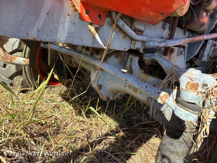 image for item EA7730 Kubota B20 MFWD tractor