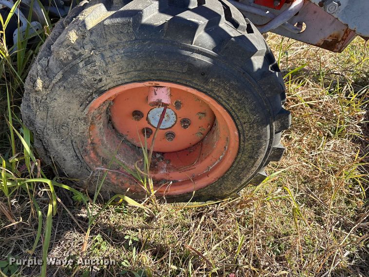 image for item EA7730 Kubota B20 MFWD tractor