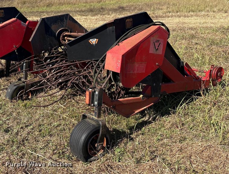 image for item EA7731 UFT root crop harvester
