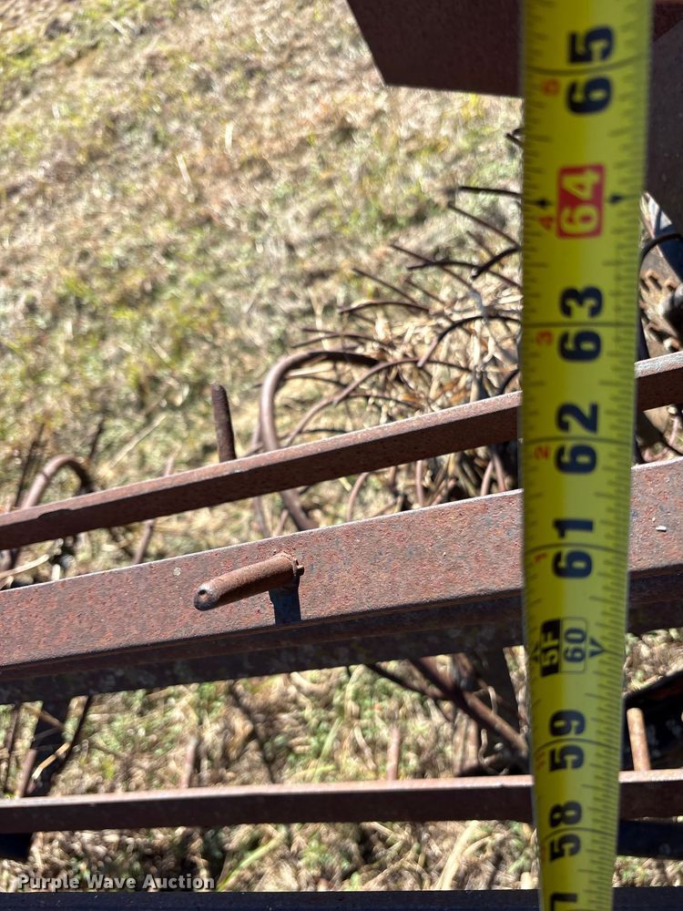 image for item EA7731 UFT root crop harvester