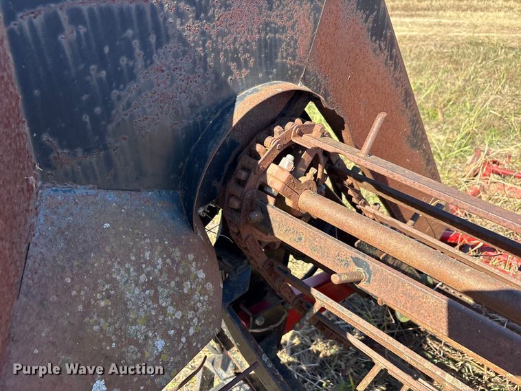 image for item EA7731 UFT root crop harvester