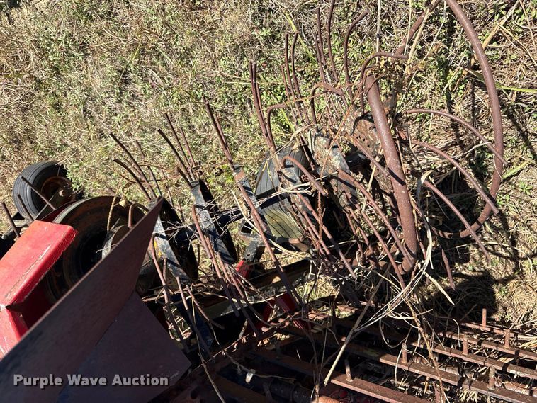 image for item EA7731 UFT root crop harvester