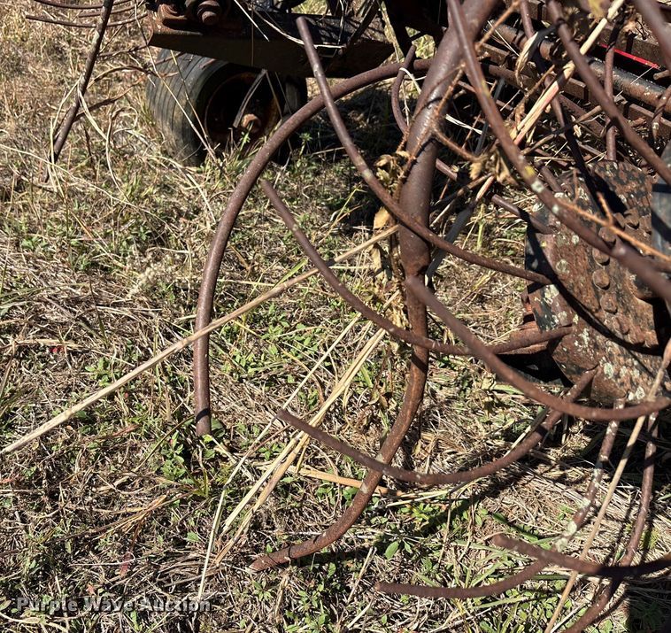 image for item EA7731 UFT root crop harvester