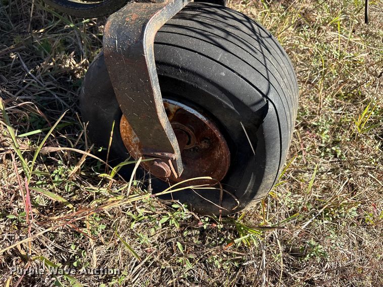 image for item EA7731 UFT root crop harvester