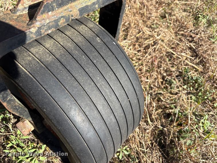 image for item EA7731 UFT root crop harvester