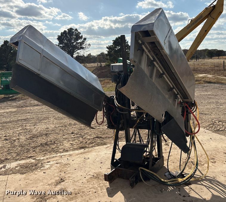 image for item EA7752 Chemical containers sprayer attachment