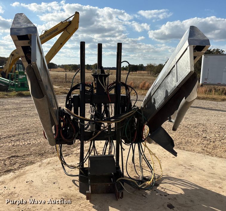 image for item EA7752 Chemical containers sprayer attachment