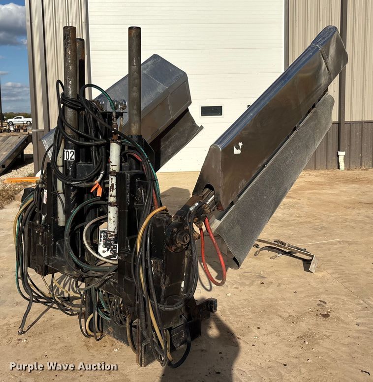 image for item EA7752 Chemical containers sprayer attachment