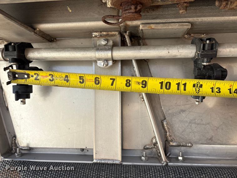 image for item EA7752 Chemical containers sprayer attachment