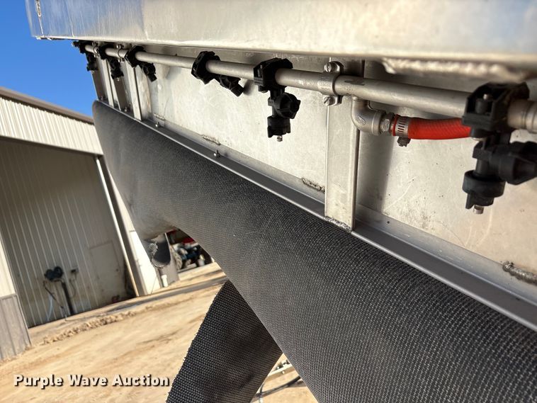 image for item EA7752 Chemical containers sprayer attachment