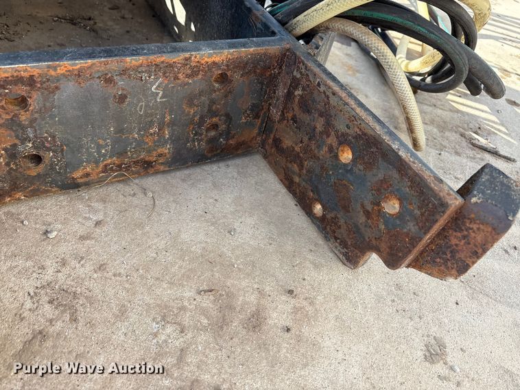 image for item EA7752 Chemical containers sprayer attachment