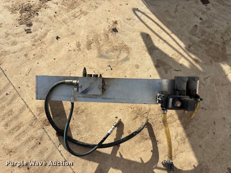 image for item EA7752 Chemical containers sprayer attachment