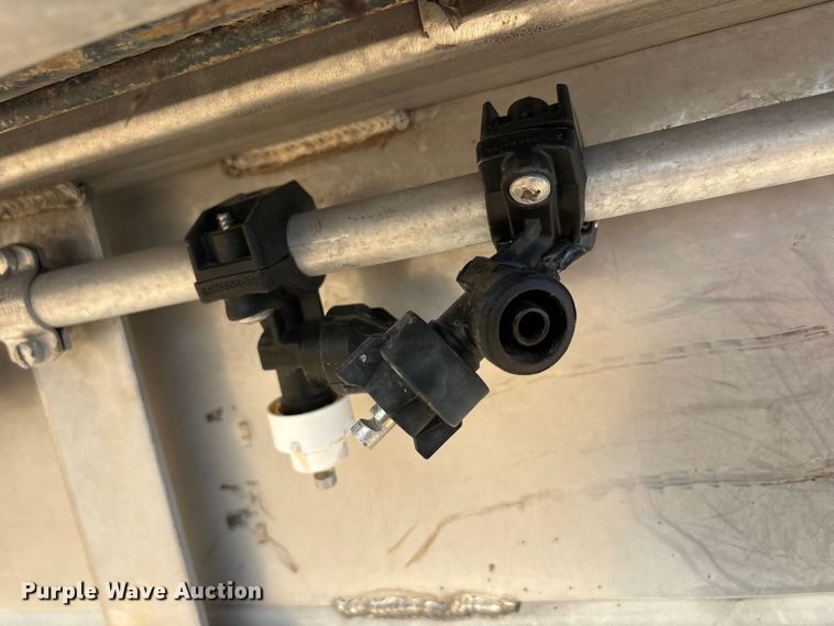 image for item EA7752 Chemical containers sprayer attachment