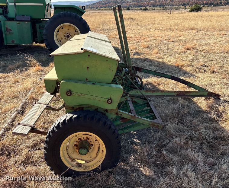 image for item EA7755 John Deere FB157B grain drill