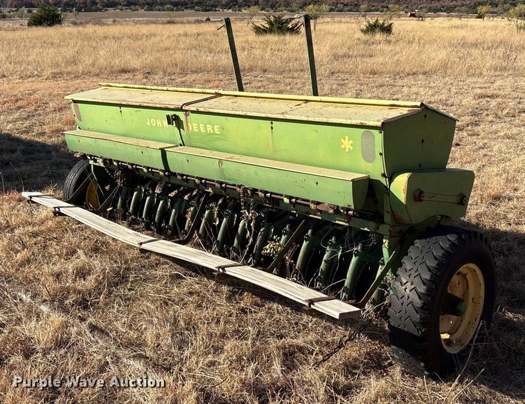 image for item EA7755 John Deere FB157B grain drill