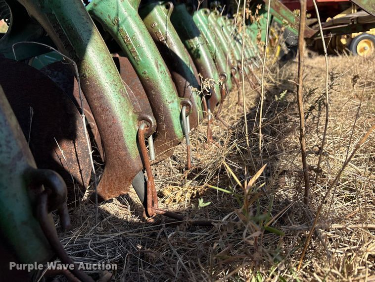 image for item EA7755 John Deere FB157B grain drill