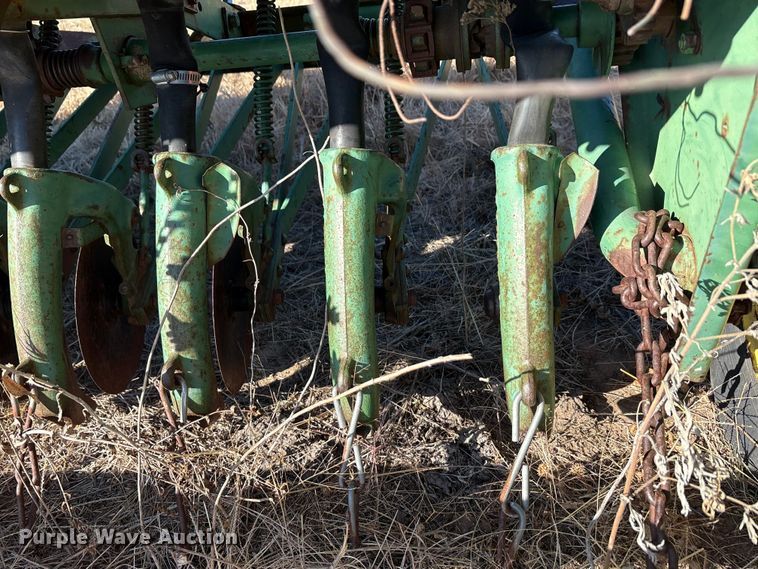 image for item EA7755 John Deere FB157B grain drill