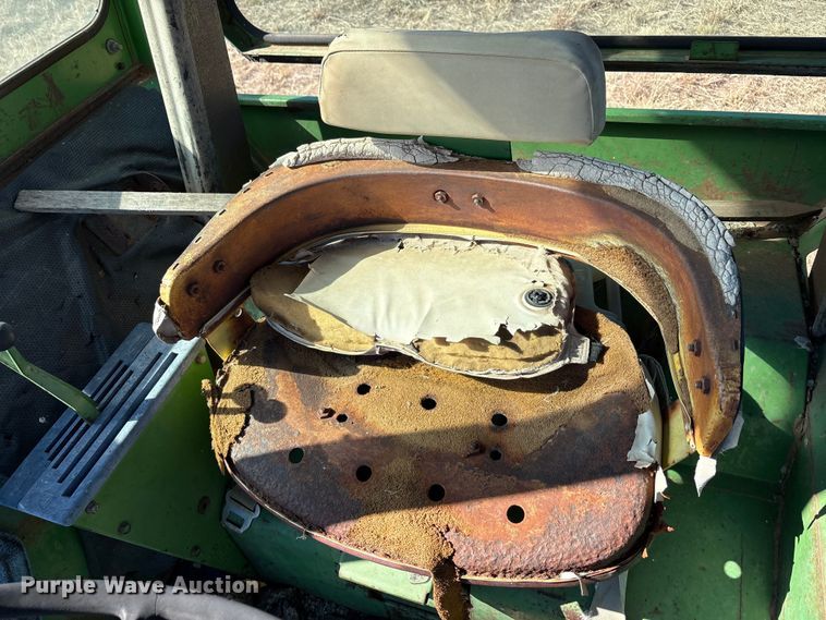 image for item EA7758 John Deere 4620 tractor