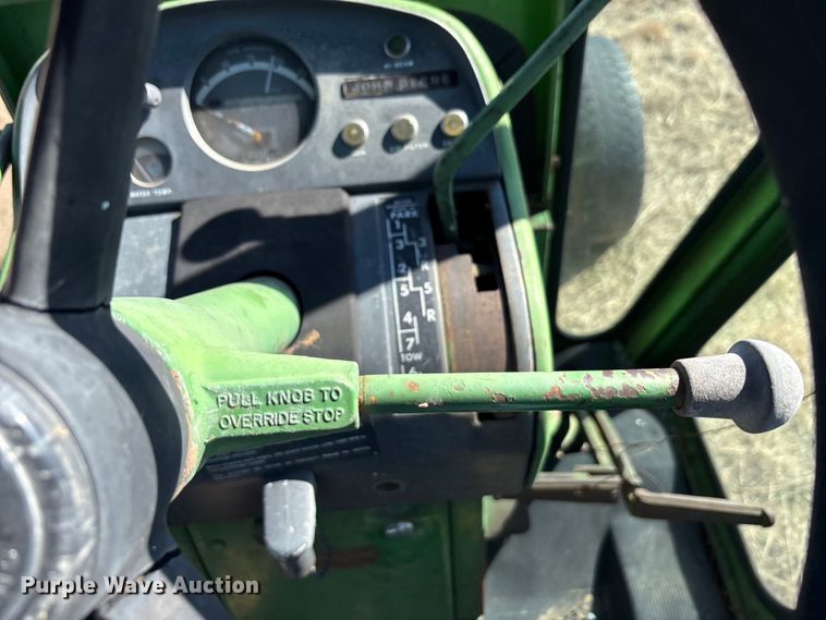 image for item EA7758 John Deere 4620 tractor