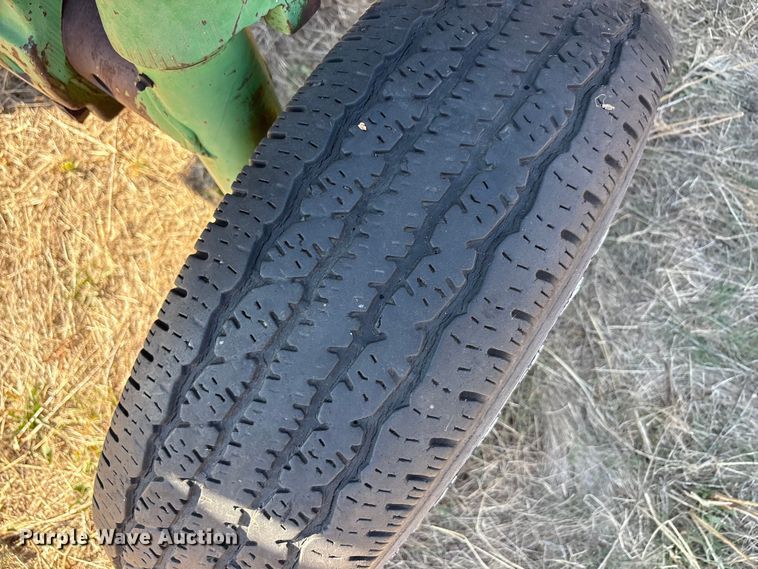 image for item EA7758 John Deere 4620 tractor