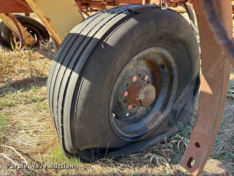 image for item EA7764 KRAUSE 744A field cultivator