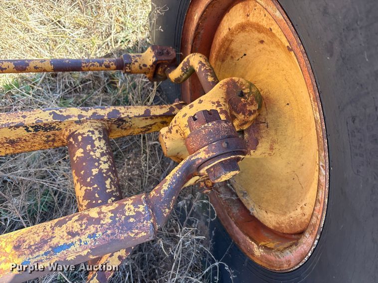 image for item EA7765 1959 Allis-Chambers 145 motor grader