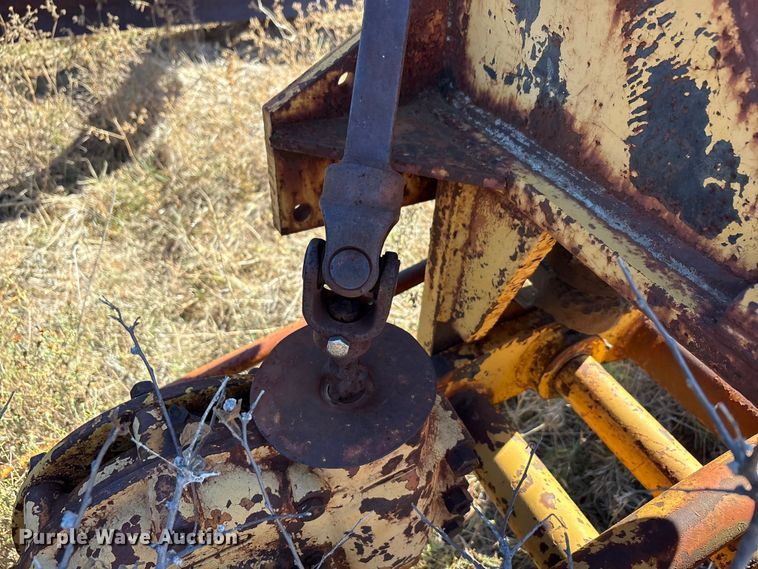 image for item EA7765 1959 Allis-Chambers 145 motor grader