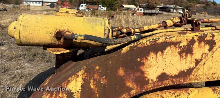 image for item EA7765 1959 Allis-Chambers 145 motor grader