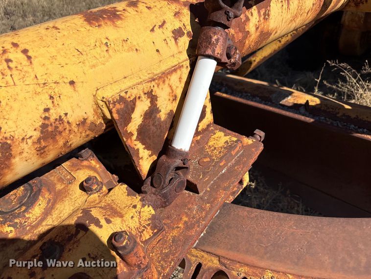 image for item EA7765 1959 Allis-Chambers 145 motor grader