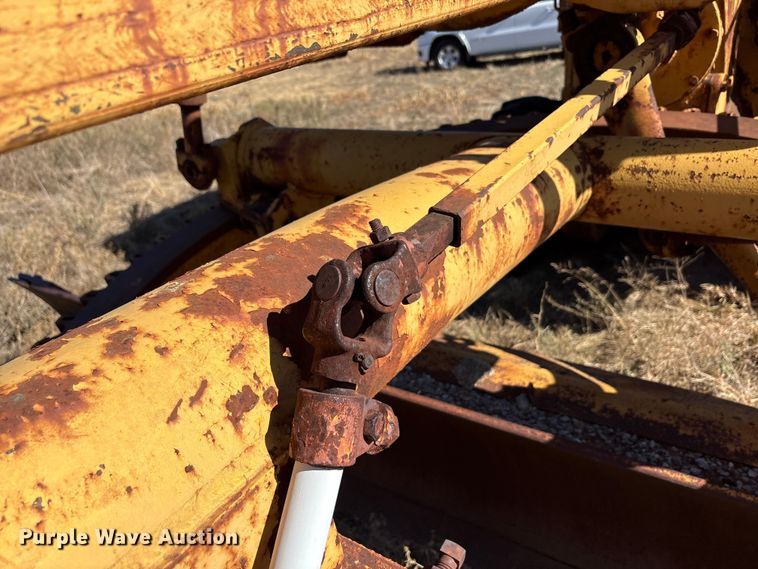 image for item EA7765 1959 Allis-Chambers 145 motor grader