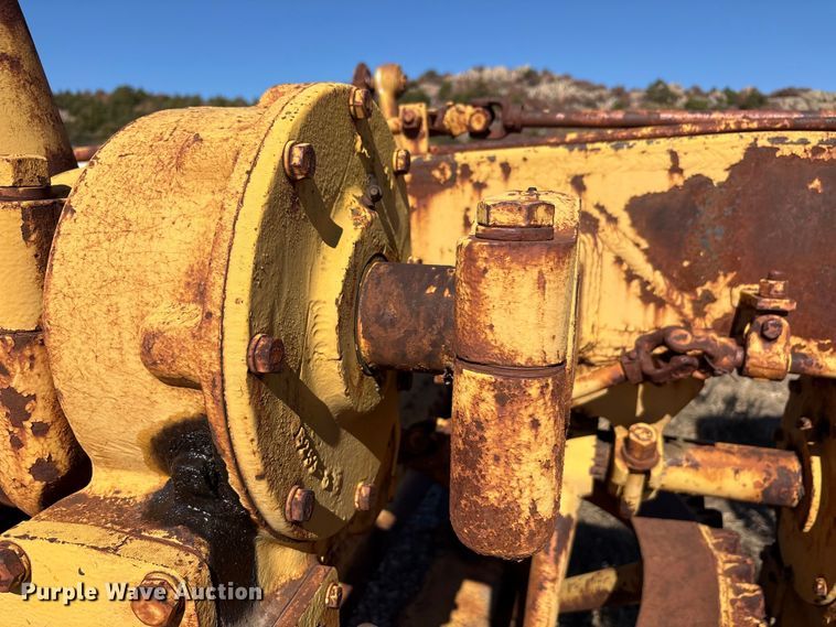 image for item EA7765 1959 Allis-Chambers 145 motor grader