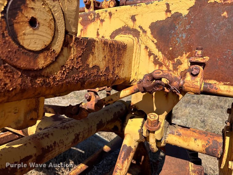 image for item EA7765 1959 Allis-Chambers 145 motor grader