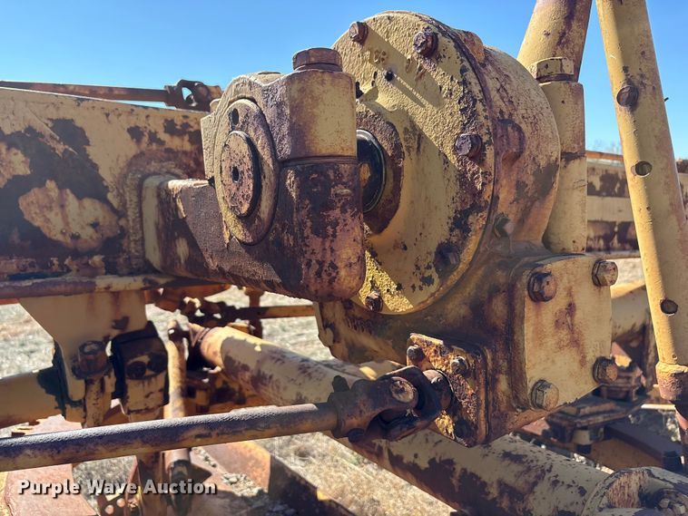 image for item EA7765 1959 Allis-Chambers 145 motor grader