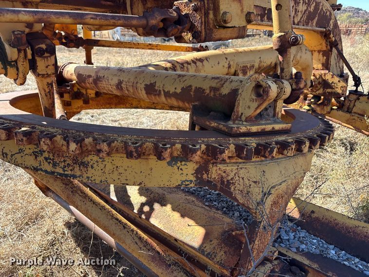 image for item EA7765 1959 Allis-Chambers 145 motor grader