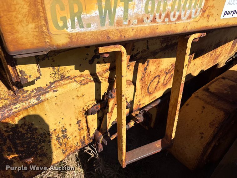 image for item EA7765 1959 Allis-Chambers 145 motor grader