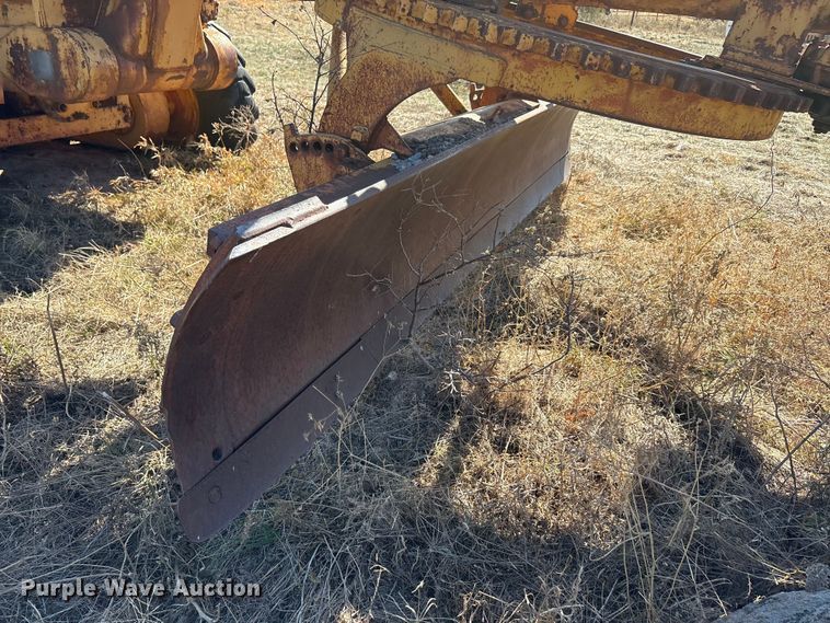 image for item EA7765 1959 Allis-Chambers 145 motor grader