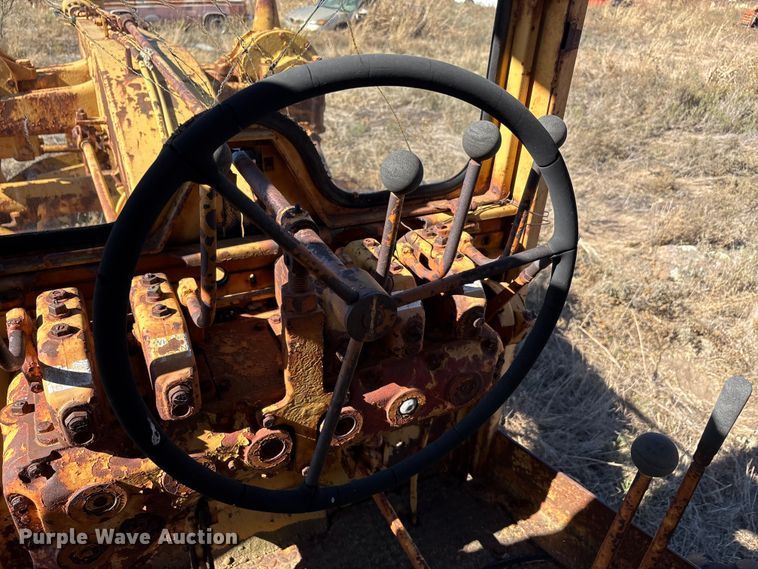 image for item EA7765 1959 Allis-Chambers 145 motor grader