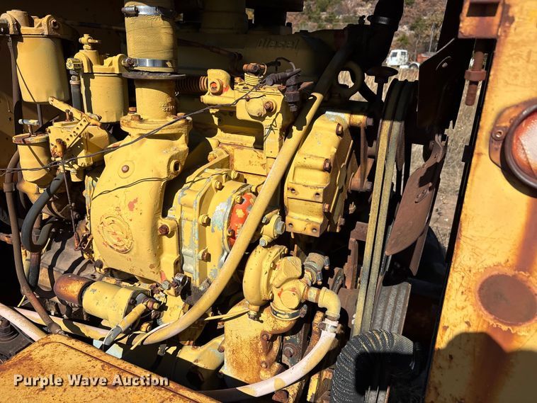 image for item EA7765 1959 Allis-Chambers 145 motor grader