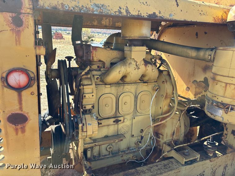 image for item EA7765 1959 Allis-Chambers 145 motor grader