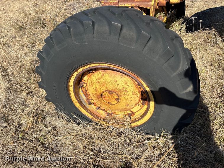 image for item EA7765 1959 Allis-Chambers 145 motor grader